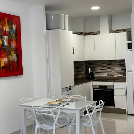 Magnificent And New In Playa San Juan Appartement